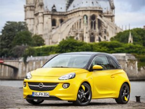 Открытый Opel Adam появится в продаже через два года