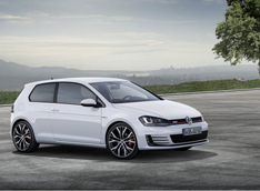 Volkswagen опубликовал превью Golf GTI