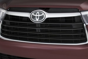 Продажи новых автомобилей: Toyota все еще №1 в мире