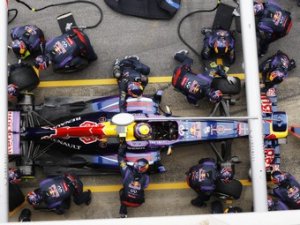 Команда Red Bull побила рекорд McLaren по скорости пит-стопа