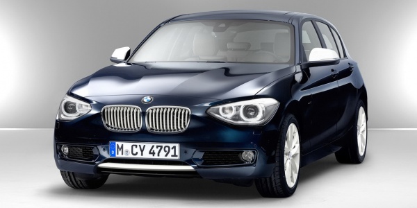 BMW 1-й серии примеряется к роли седана