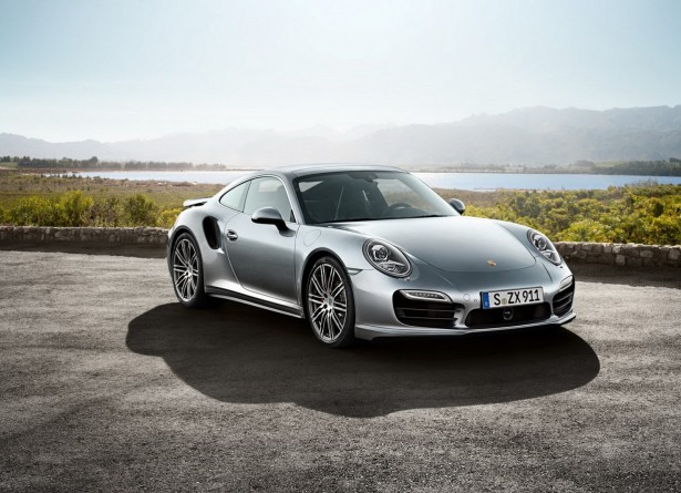 Porsche представил новые 911 Turbo и 911 Turbo S