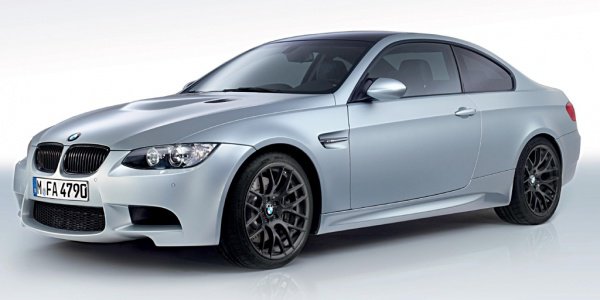 BMW M3 выстроил клиентов компании в очередь