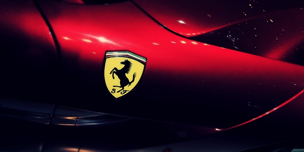 В Ferrari опровергли планы по созданию кроссоверов и седанов