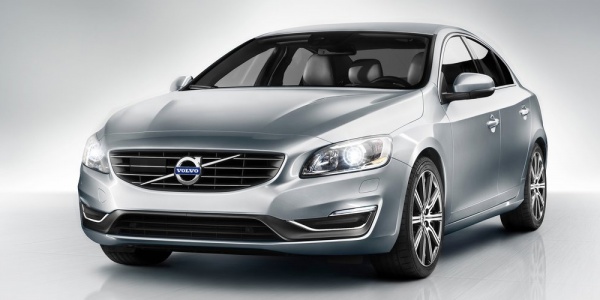 Volvo выводит на рынок растянутый S60