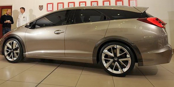 Багажник Honda Civic Tourer станет самым большим в классе