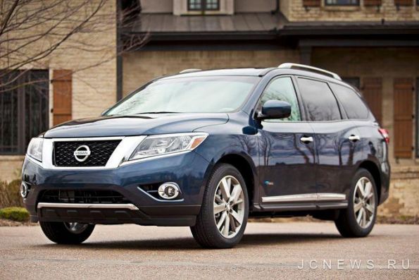 Nissan представляет гибридную версию Pathfinder