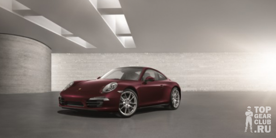 Porsche представила 911 GUM Red Square Edition, посвященную юбилею ГУМа