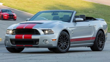 Кабриолет Ford Shelby GT500 продали на аукционе за 500 тысяч долларов