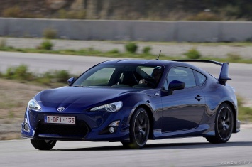 Toyota усиленно работает над гибридной версией Toyota GT86 без лишней огласки