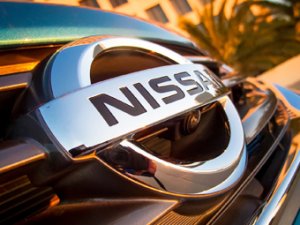 Nissan объединил машины с музыкальным сервисом Apple