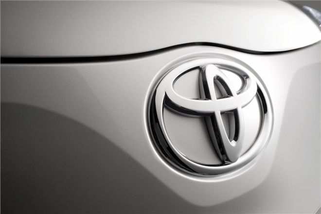 Toyota отзывает почти 0,4 млн авто