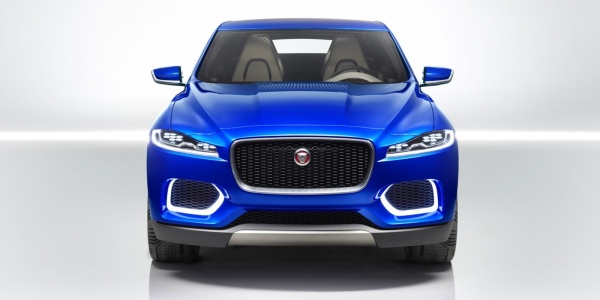 Первый кроссовер Jaguar рассекретили досрочно