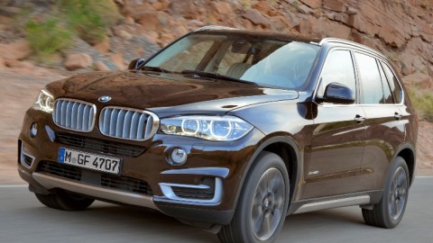 BMW рассказала о ценовой политике на X5 нового поколения